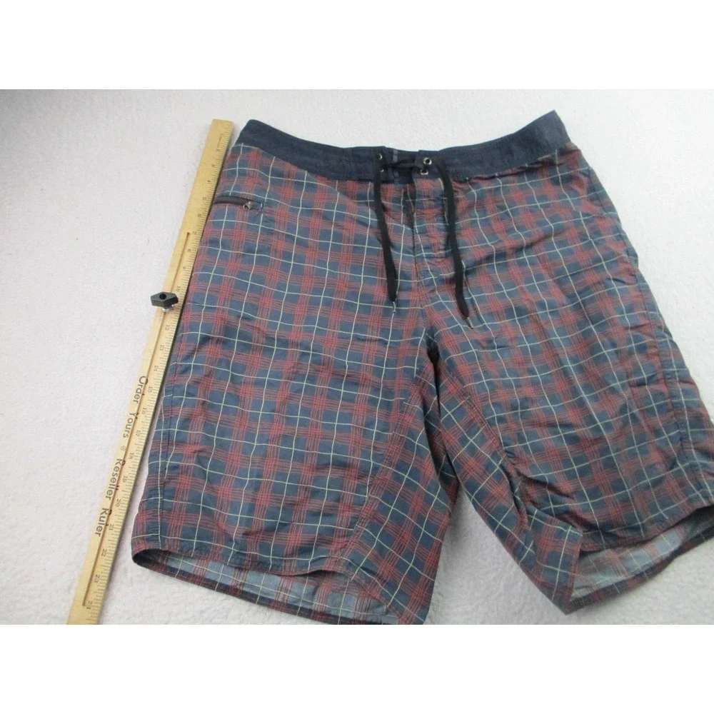 Patagonia Swim Trunks Mens 36 Shorts Nylon Plaid Red‎ Zip Pocket Outdoor Beach